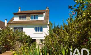 Maison 6 Pièces 152 m² à vendre à Le Mesnil-Saint-Denis (78320)