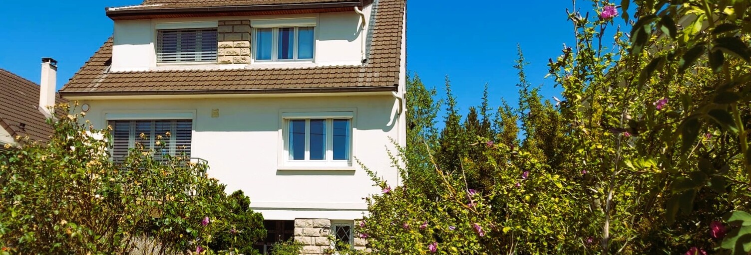 Maison 6 Pièces 152 m² à vendre à Le Mesnil-Saint-Denis (78320)