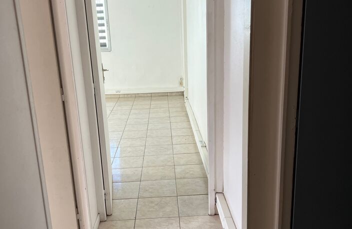 Vente Boutique/Local commercial 45 m&sup2; — photo 3