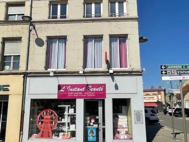 Local commercial en centre ville de Châtillon sur seine — photo du bien