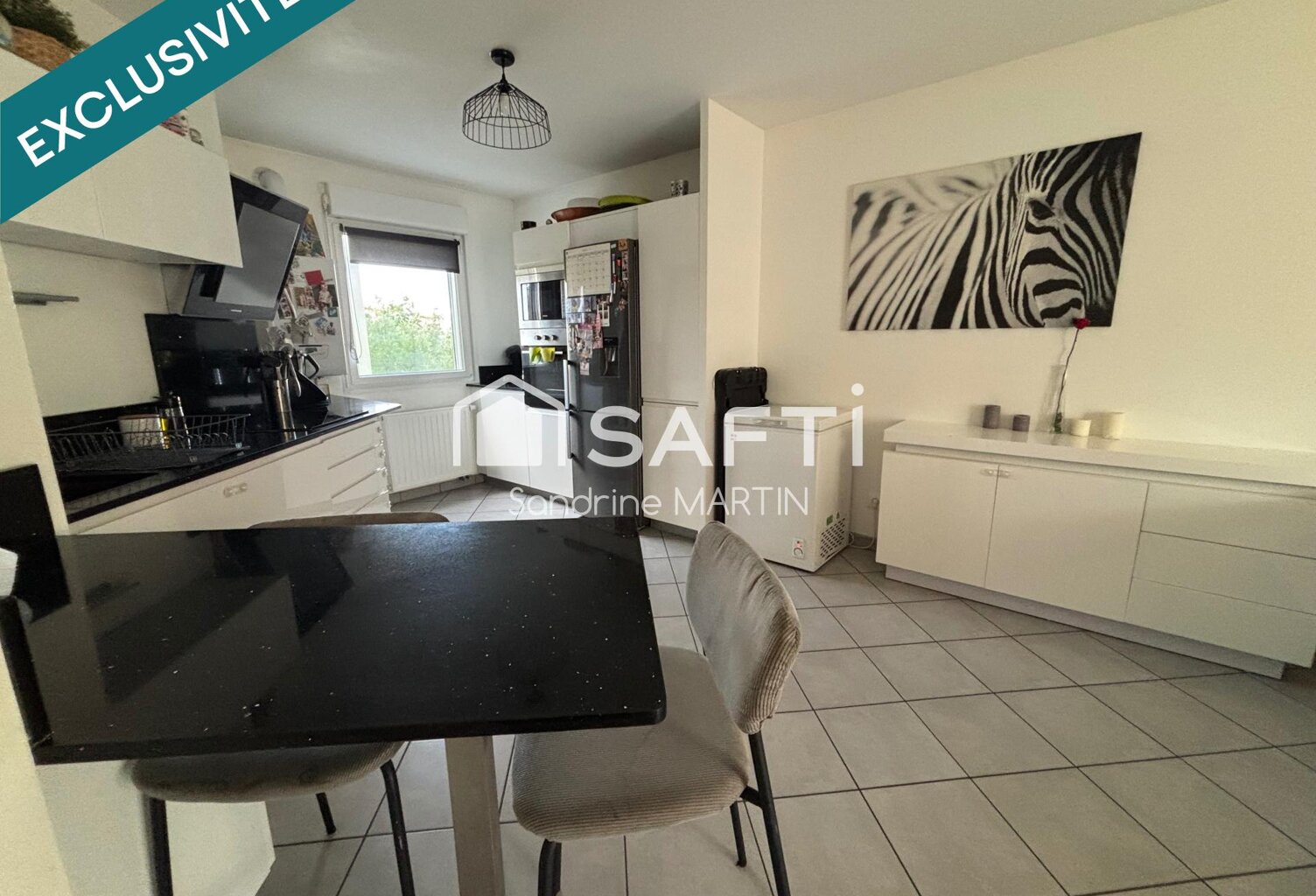 Appartement T4 de 2014, 76m2, ascenseur, balcon et parking sécurisé — photo 1