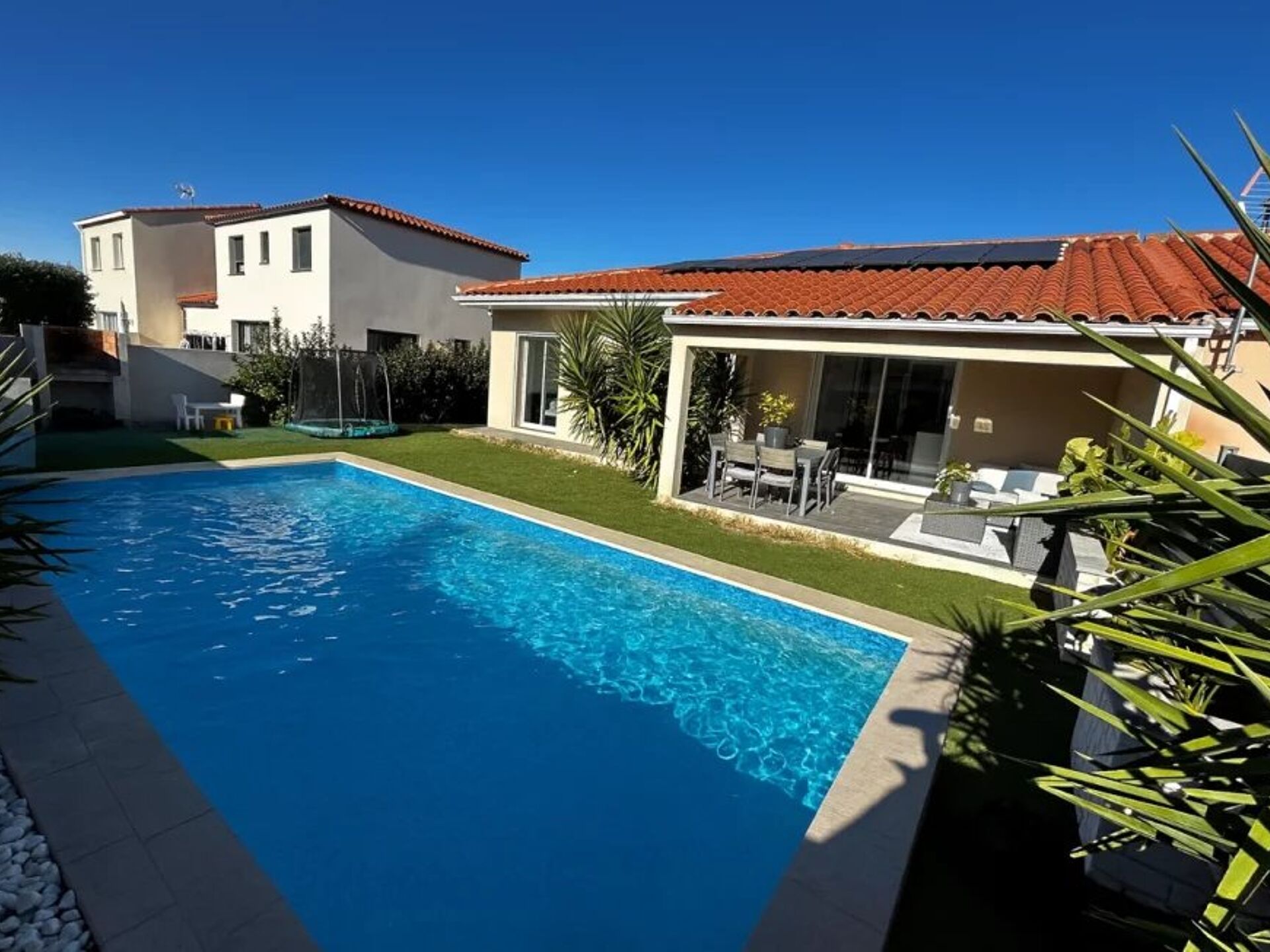 Maison 4 pièces 102 m² · à Brouilla · 102 m² · 342 000 €