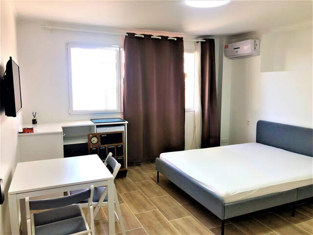 BEAU STUDIO NICE LANTERNE — photo du bien