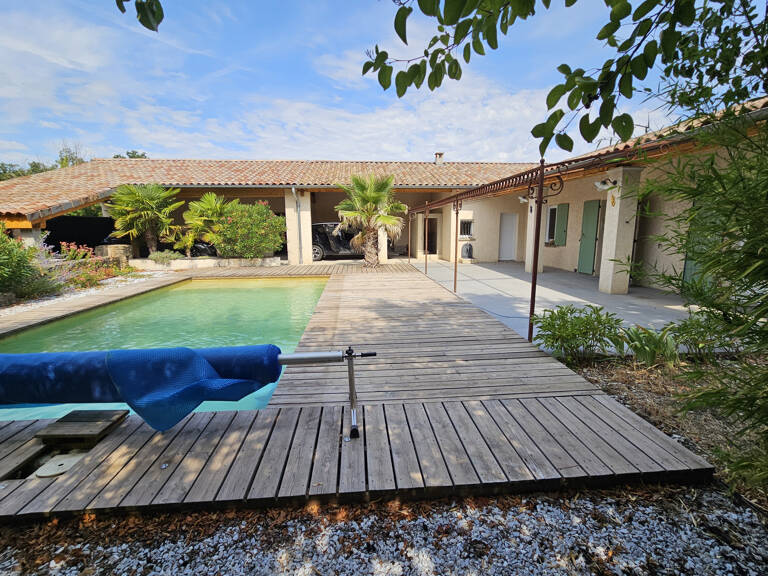 Spacieuse villa T6 de plain pied  avec piscine — photo 1