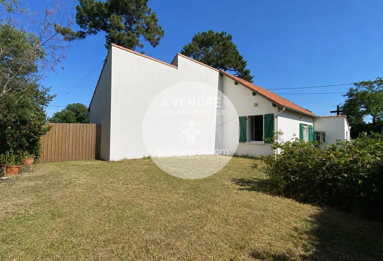A deux pas du centre, petite maison de plain-pied à rénover/agrandir — photo 1
