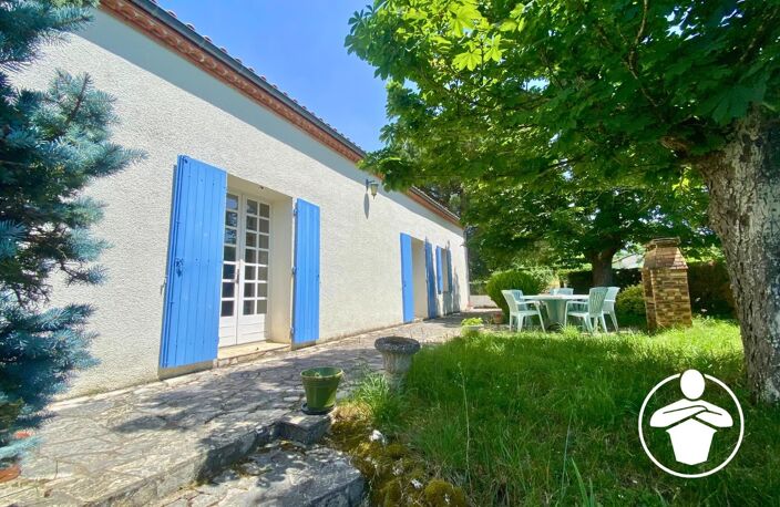 A VENDRE - Propriété de caractère avec pigeonnier et vue panoramique à VILLENEUVE-SUR-LOT — photo 3