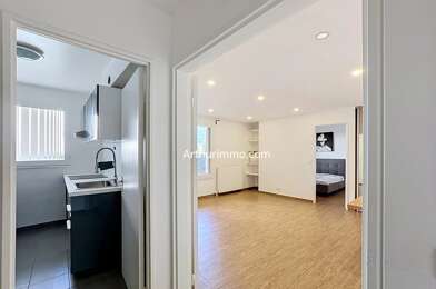 Appartement 2 pièces 215000 €