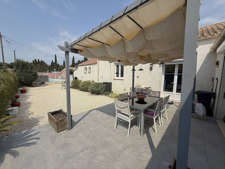 Villa — photo 1
