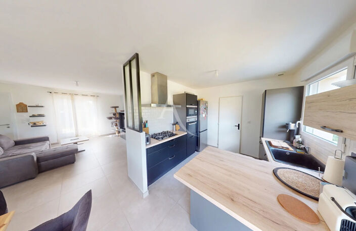Maison  4 pièce(s) 82.30 m2 SAINT-LYÉ-LA-FORÊT — photo 3