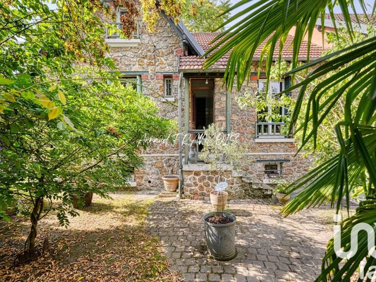 Vente Maison/villa 9 pièces — photo 1