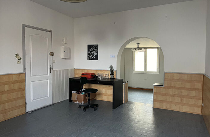 MAISON EN VILLE - QUARTIER COMMISSARIAT — photo 4