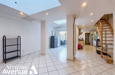 Immeuble avec local commercial et appartement 4 chambres — photo du bien