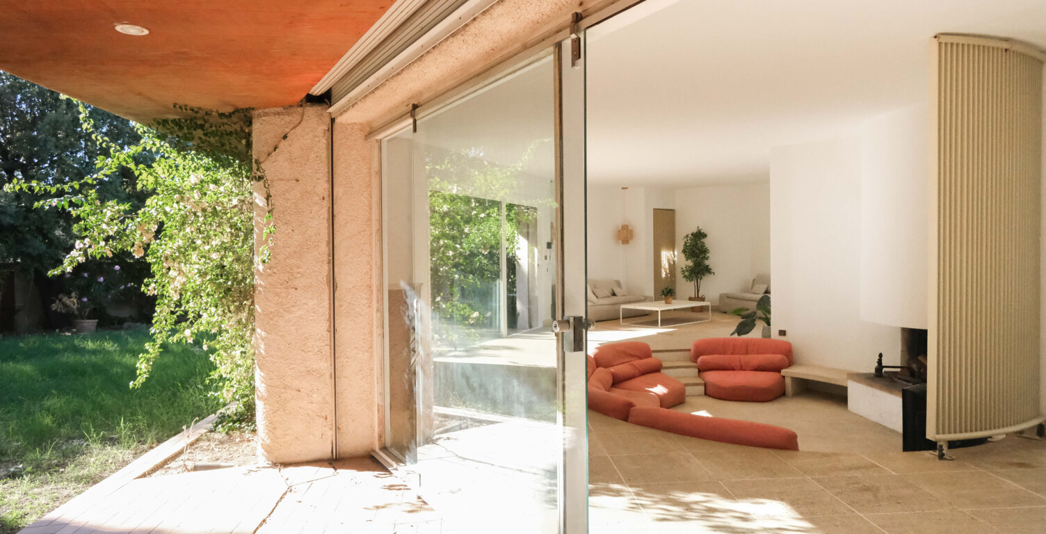 AGORA — photo 1