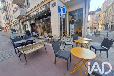 Commerce  250000 €
