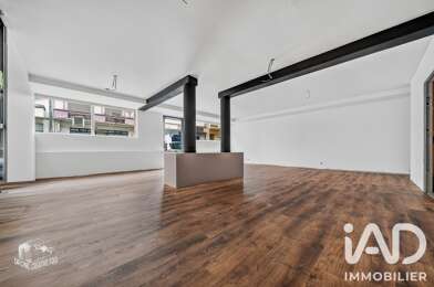 Commerce  215000 €