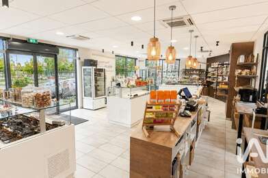 Commerce  395000 €