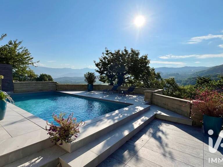 Vente Maison/villa 9 pièces — photo 1