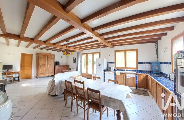 Vente Maison/villa 9 pièces — photo 2