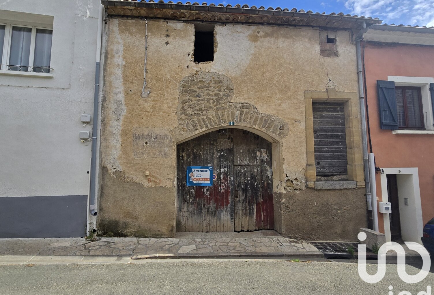 Vente Garage 176 m&sup2; — photo 1