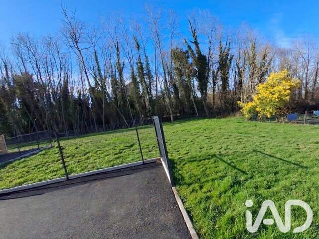 Vente Terrain à bâtir 889 m&sup2; — photo du bien