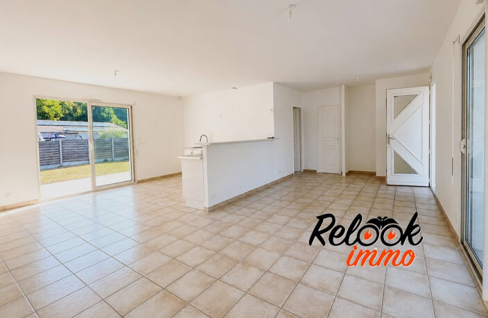 Maison de plain-pied 97m2 + garage -Salles — photo 3