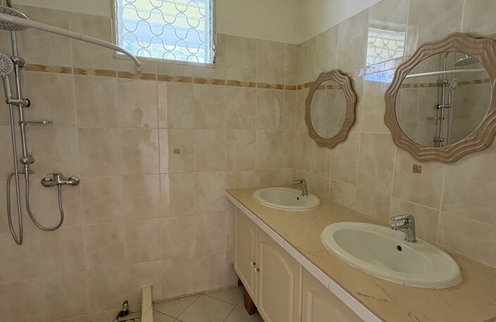 MAISON T4 VIDE GRAND BOIS GOSIER — photo 5