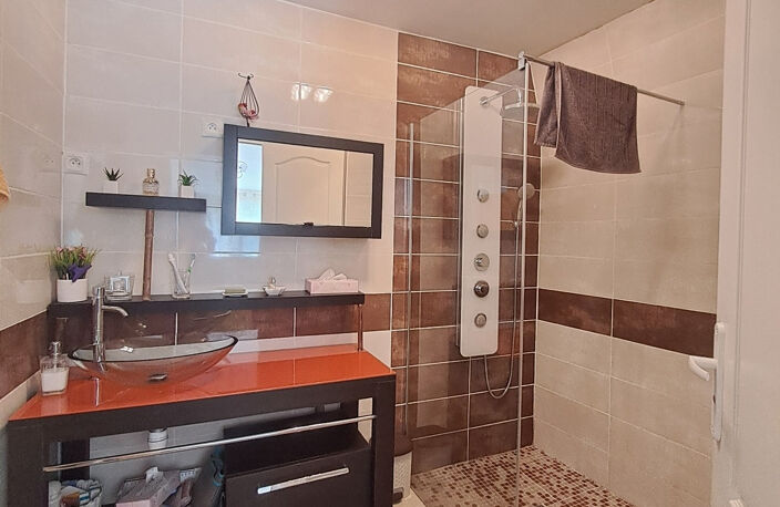 Maison de village composée de 3 logements   Idéal investissement locatif   Chamborigaud — photo 4