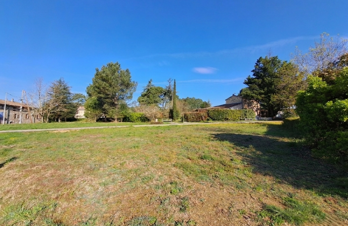 Terrain de 760 m2 à Lablachère — photo 2