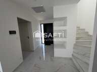VILLA MODERNE 147 M² AVEC PISCINE SUR TERRAIN DE 492 M² — photo 2