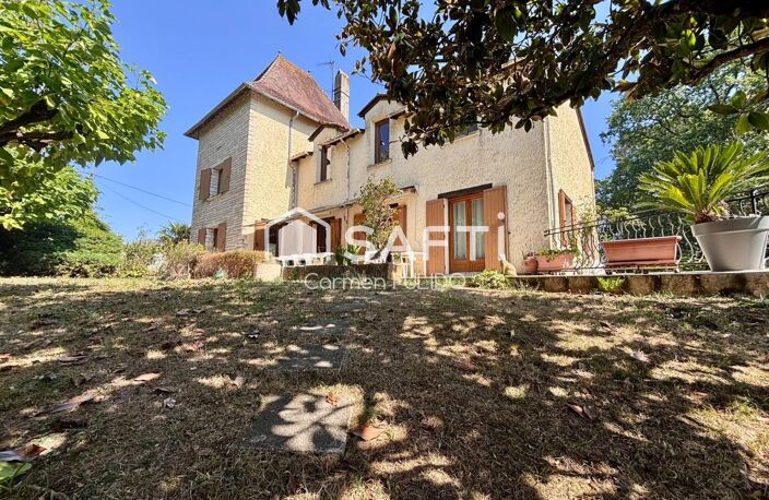 Maison de charme : 7 chambres, garage, jardin et piscine dans un environnement paisible à proximité des comoditées. — photo 2