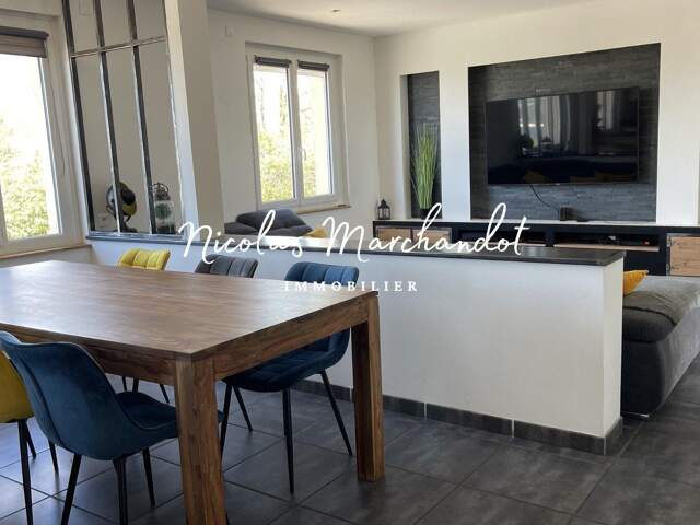 Appartement familial avec terrasse et garage — photo du bien