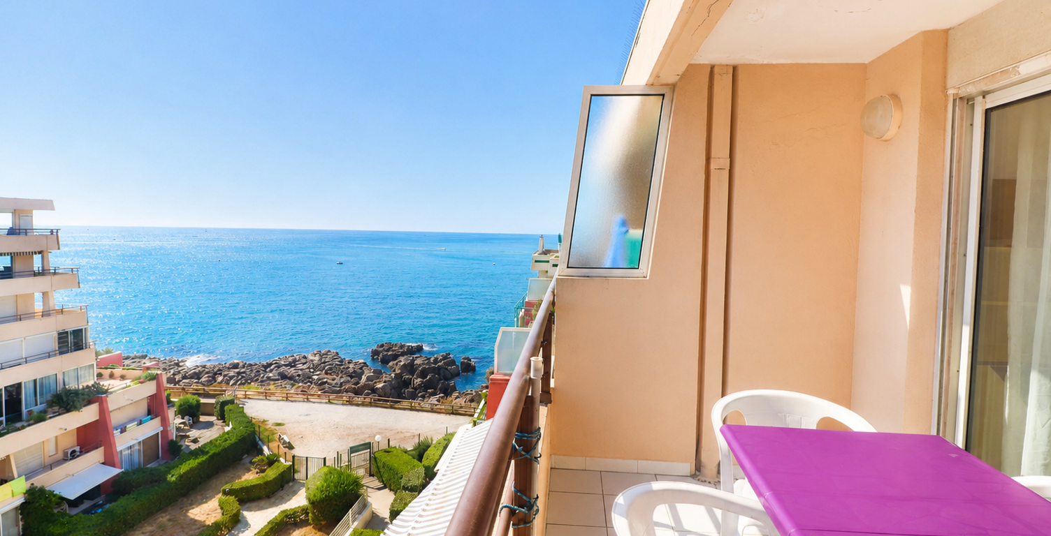 A VENDRE 2 PIECES  AVEC TERRASSE VUE MER A LA CORNICHE A SET — photo 1