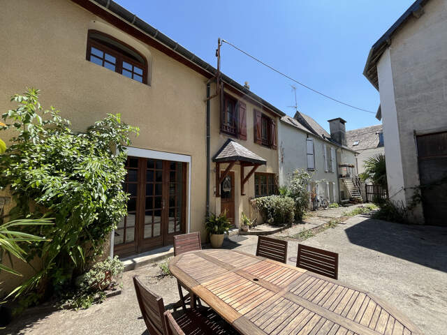ENSEMBLE IMMOBILIER À FORT POTENTIEL EN CENTRE-VILLE D'ARGEL — photo du bien