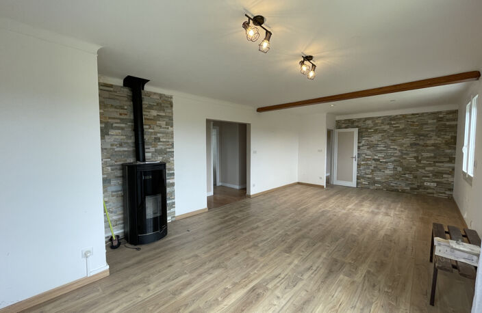 Maison sur deux niveaux avec jardin sur Béhasque-Lapiste — photo 4