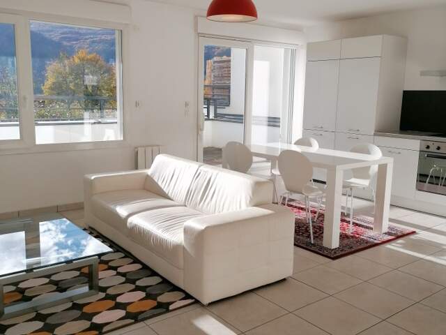 T3 Meublé avec belle terrasse plein sud — photo du bien