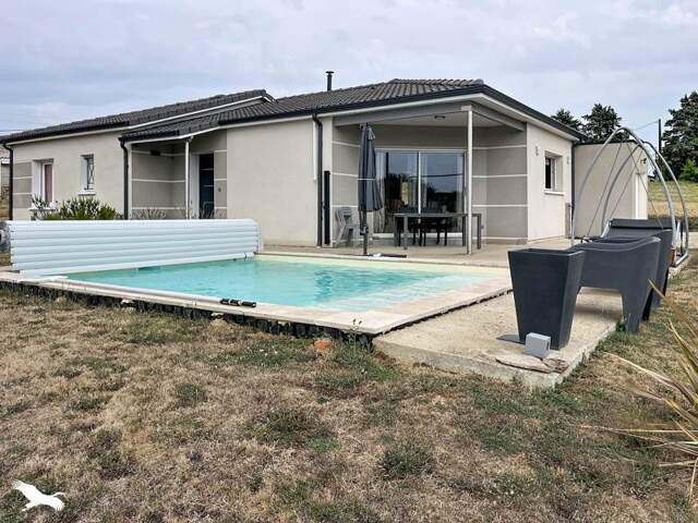 Villa de 4 pièces principales — photo du bien