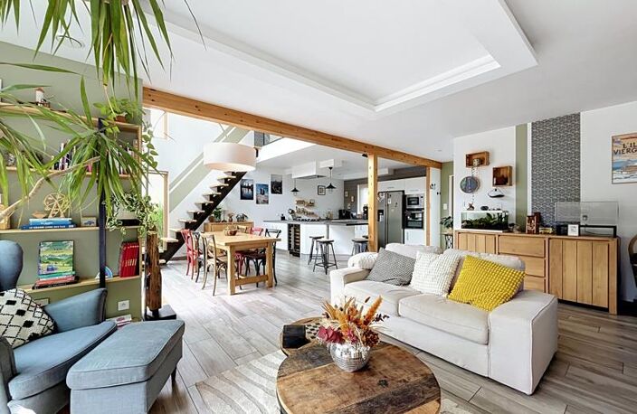 Contemporaine de 6 pièces principales — photo 2