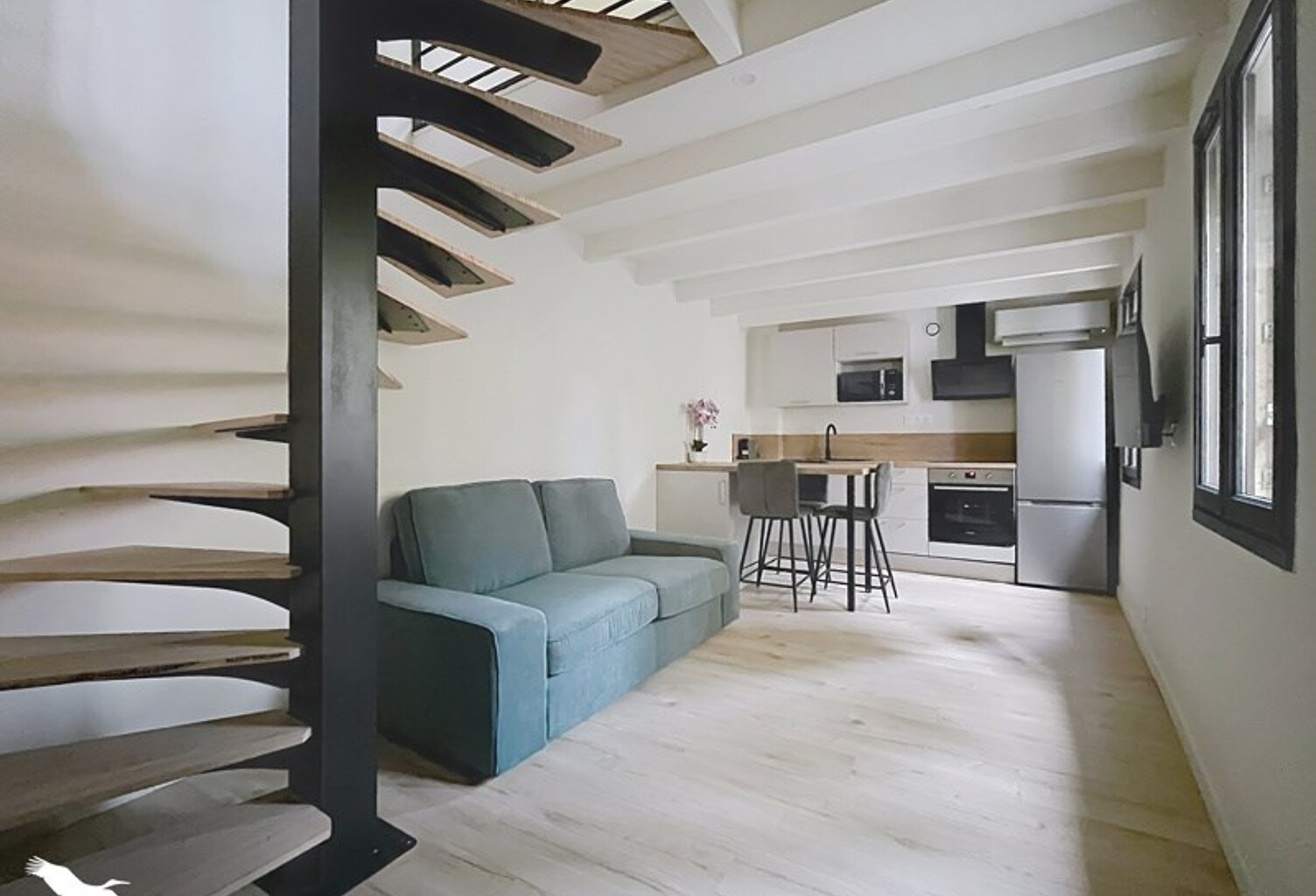 Duplex de 2 pièces principales — photo 1