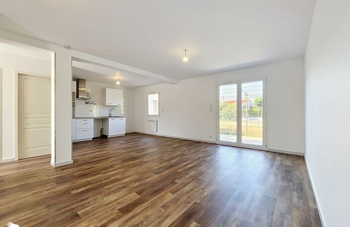 Maison de bourg de 4 pièces principales — photo 2