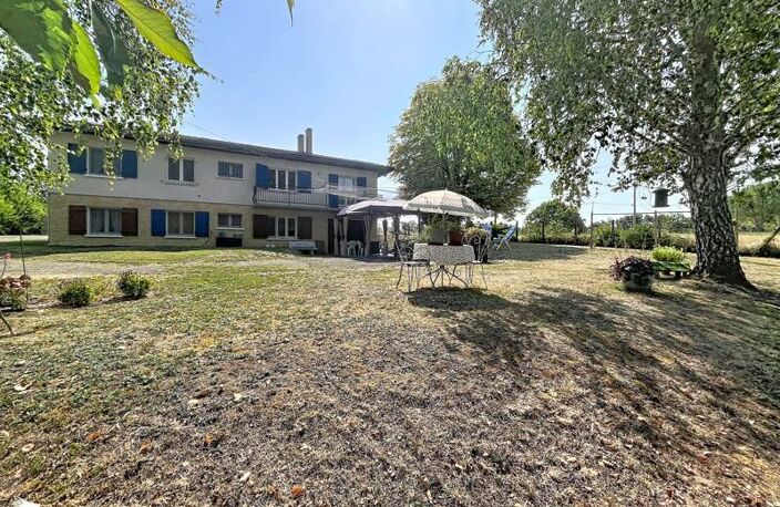 Vente maison 6 pièces 162 m² Saint-Martin-de-Ribérac (24600) — photo 2
