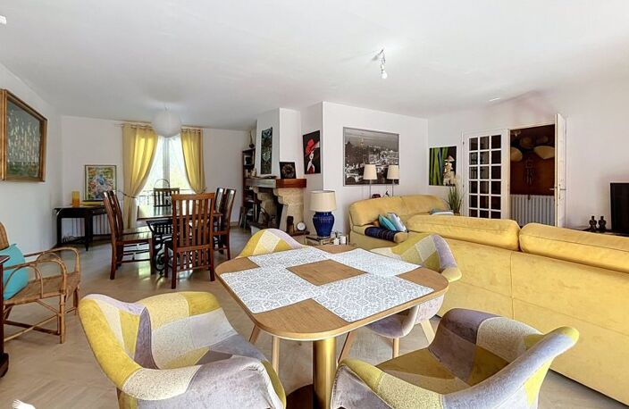 Vente maison 6 pièces 162 m² Saint-Martin-de-Ribérac (24600) — photo 4