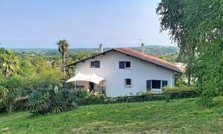 Maison 9 Pièces 260 m² à vendre à Cambo-les-Bains (64250)