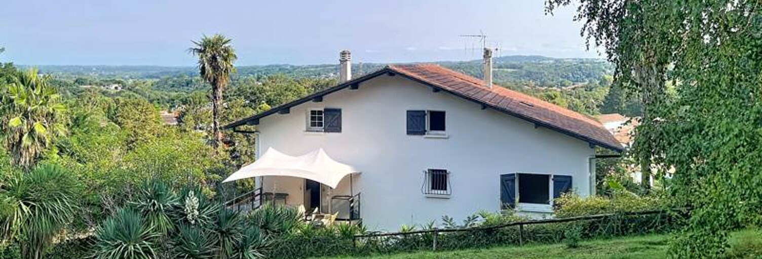 Maison 9 Pièces 260 m² à vendre à Cambo-les-Bains (64250)