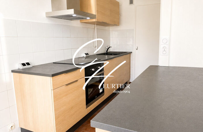 Grenoble  Quartier Strasbourg  7 Rue Saint-Joseph — photo 3