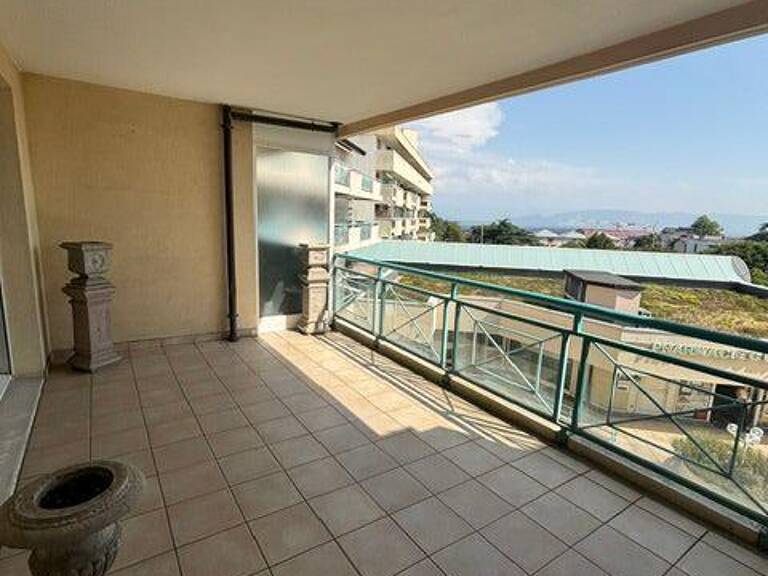 Appartement À Louer — photo 1