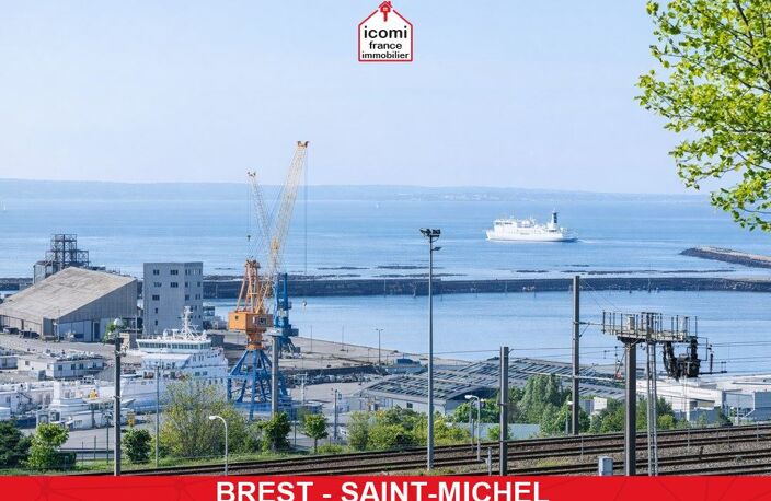 FINISTERE - Brest (29200) - A VENDRE - APPARTEMENT DUPLEX T5 - 2 CHAMBRES - IMMEUBLE RECENT - BOX FERME - BALCON - DALLE BETON - DERNIER ETAGE — photo 3
