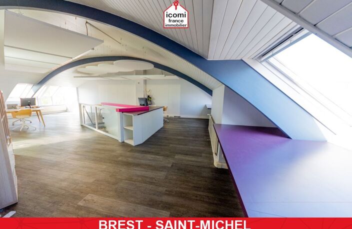 FINISTERE - Brest (29200) - A VENDRE - APPARTEMENT DUPLEX T5 - 2 CHAMBRES - IMMEUBLE RECENT - BOX FERME - BALCON - DALLE BETON - DERNIER ETAGE — photo 4