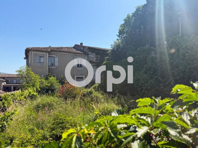 Maison avec terrain attenant À Vendre — photo 1
