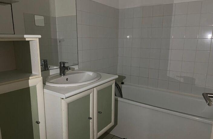 Appartement a Vendre - SAINT PIERRE D'OLERON — photo 4