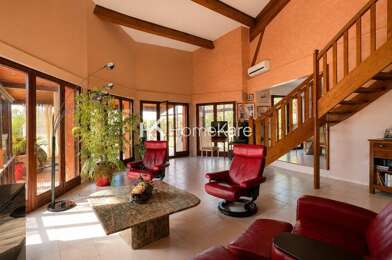 Maison 8 pièces 405600 €